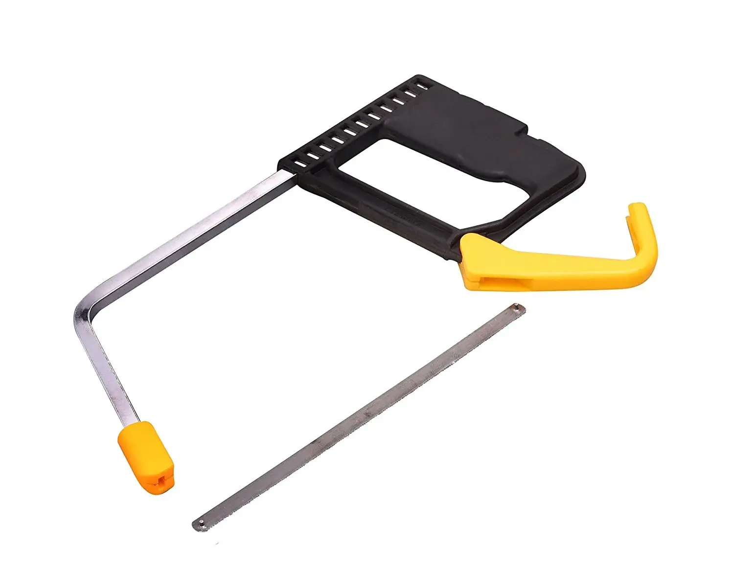 STANLEY 0-15-218 Bügelsäge mit schwarzem Griff, gelben Details und abnehmbarer Klinge im Winkel dargestellt.