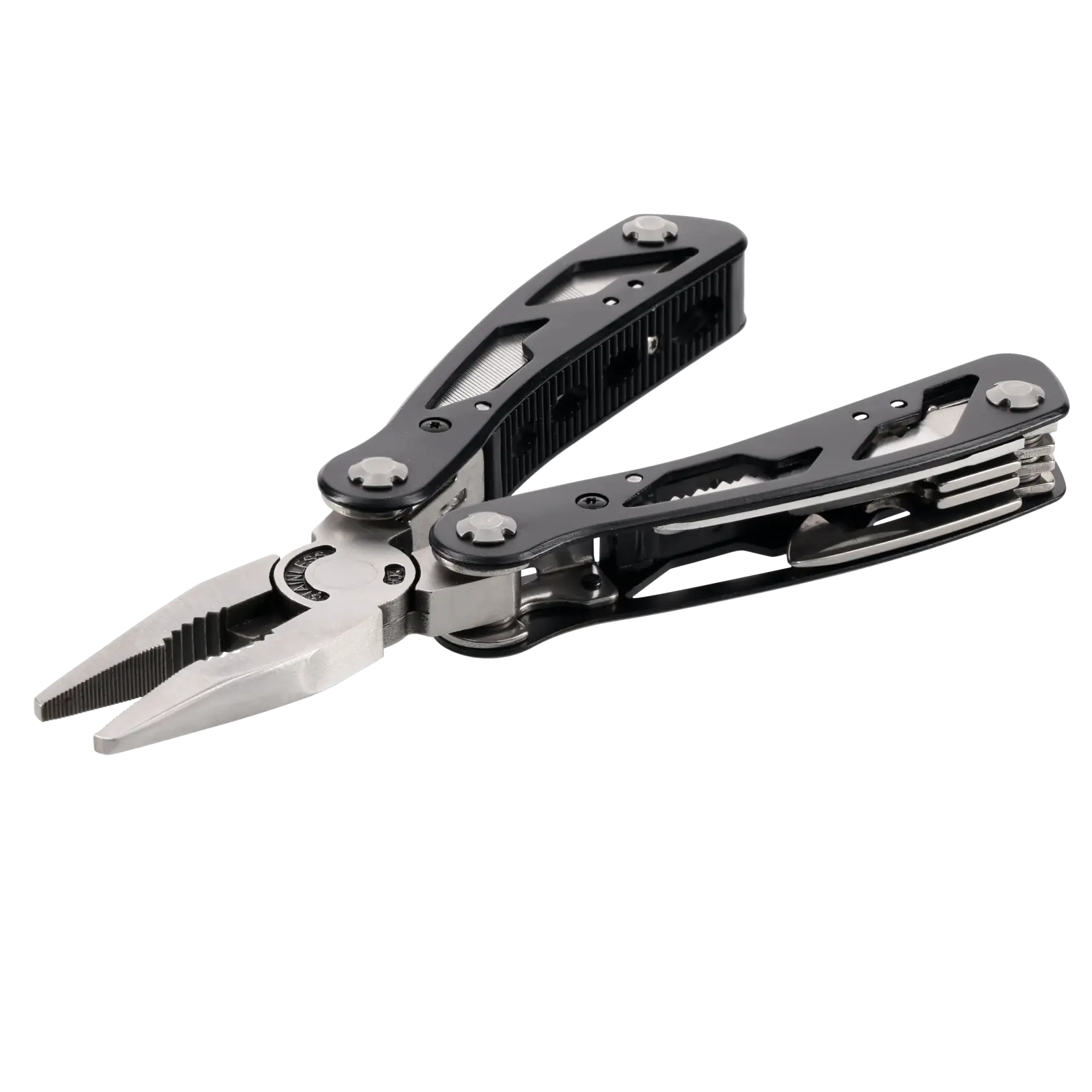 Stanley Multitool mit geöffneten Zangen und integrierten Werkzeugen, schwarze Griffe, weißer Hintergrund.