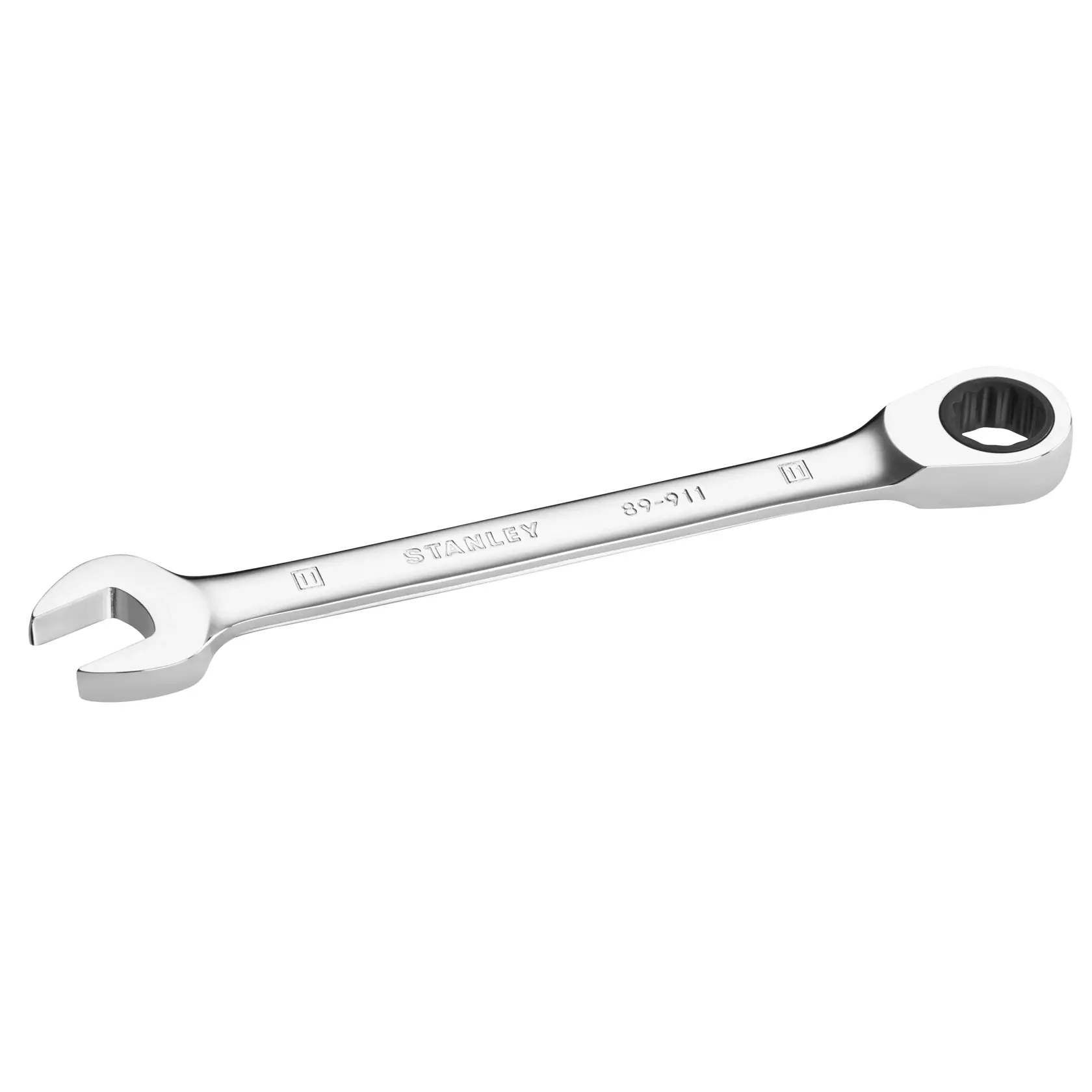 Foto des STANLEY STMT89911-0 Ratschen-Ringschlüssels, Chrom-Finish, Werkzeug im Winkel auf weißem Hintergrund.